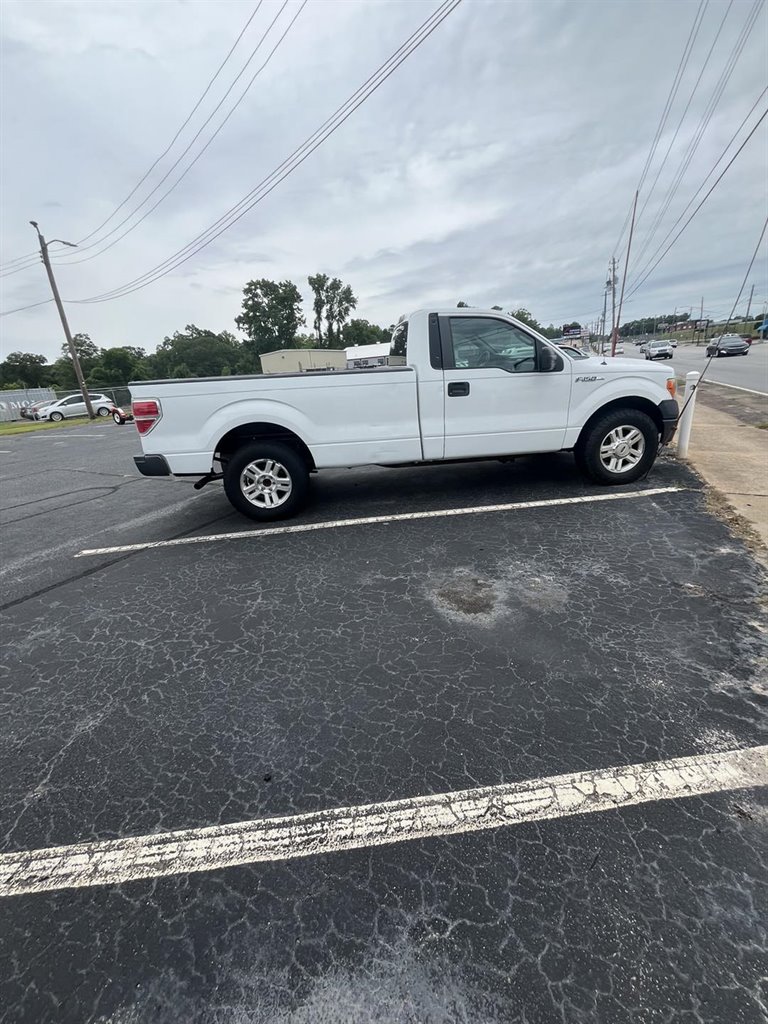 2009 Ford F-150 XL photo