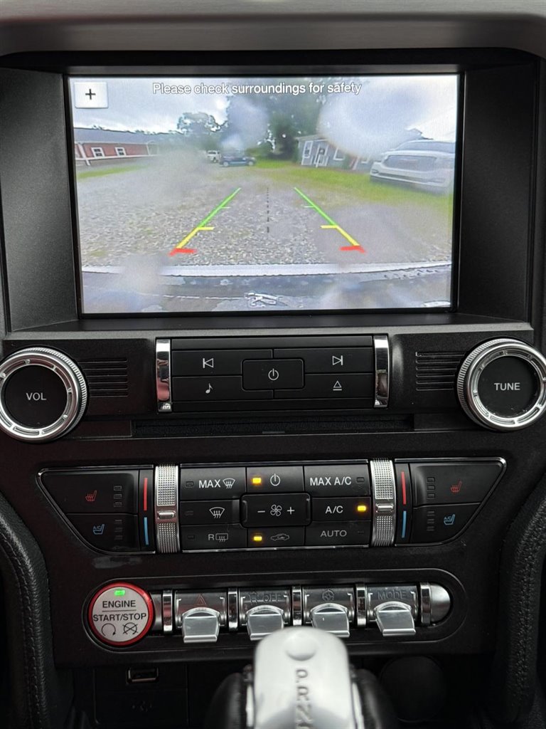 2016 Ford Mustang ECO Premium photo
