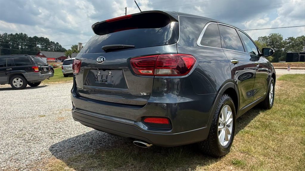 2020 Kia Sorento - $11,495