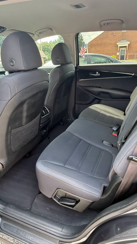 2020 Kia Sorento - $11,495