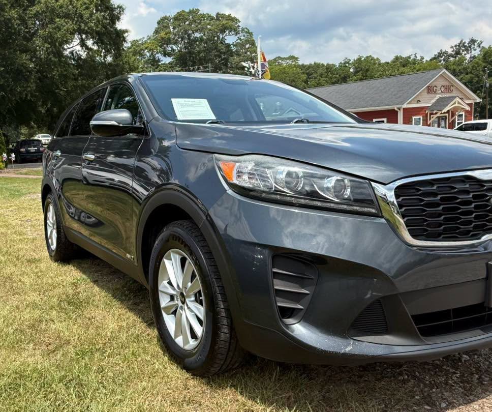 2020 Kia Sorento - $11,495