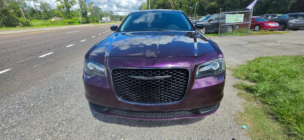 2020 Chrysler 300 - $8,799
