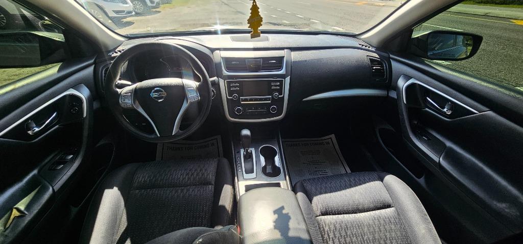 2017 Nissan Altima photo