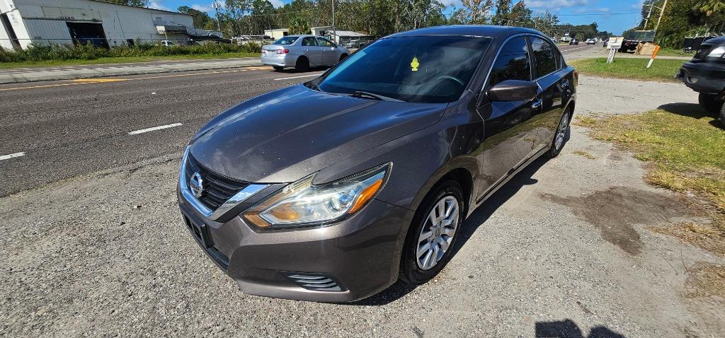 2017 Nissan Altima photo