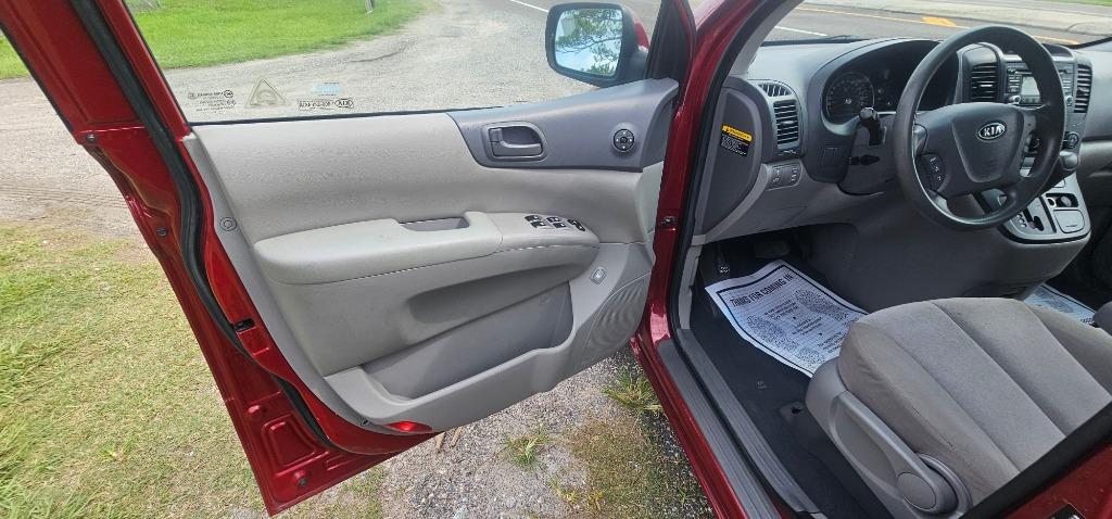2012 Kia Sedona - $3,699