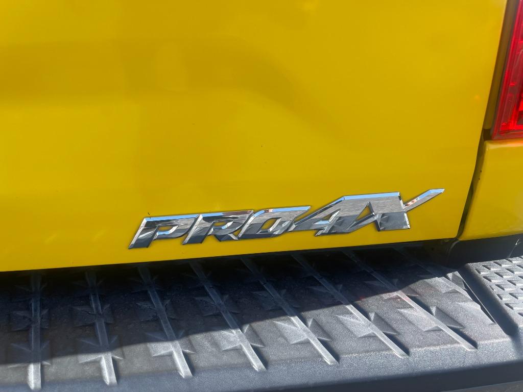 2017 Nissan Titan XD Platinum photo