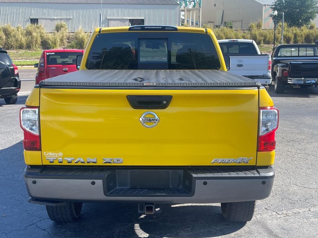 2017 Nissan Titan XD Platinum photo