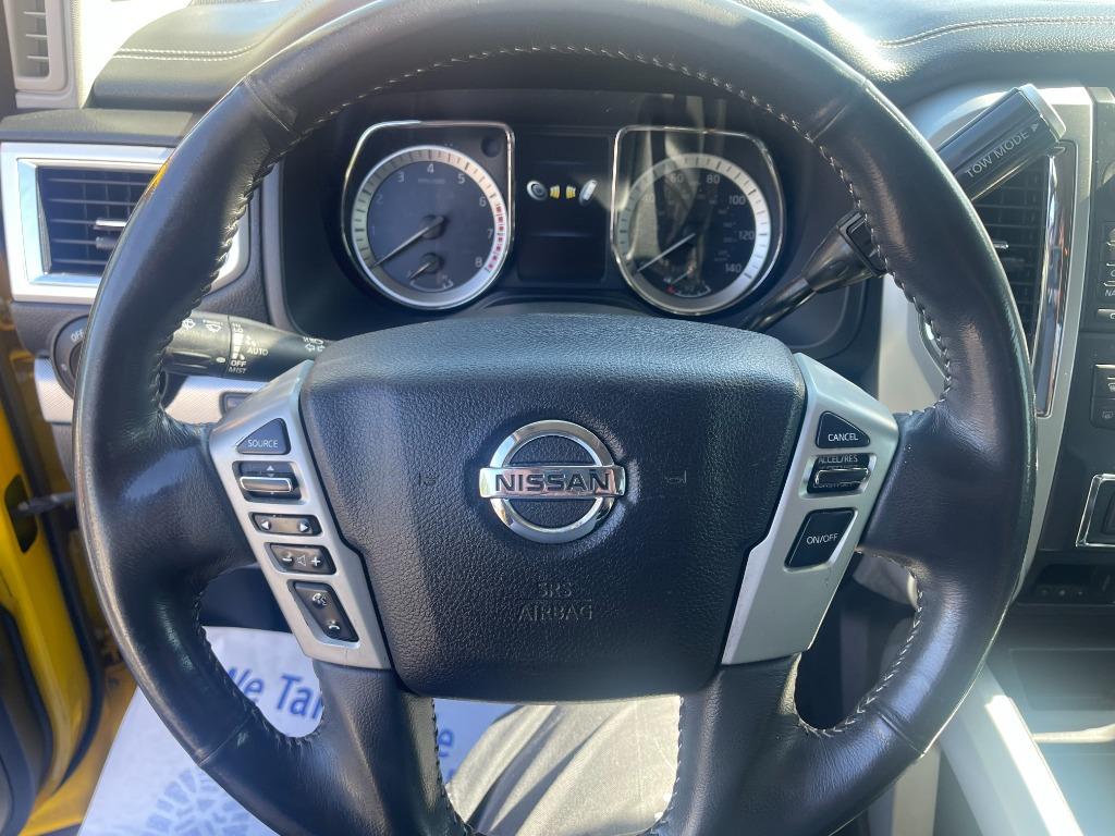 2017 Nissan Titan XD Platinum photo