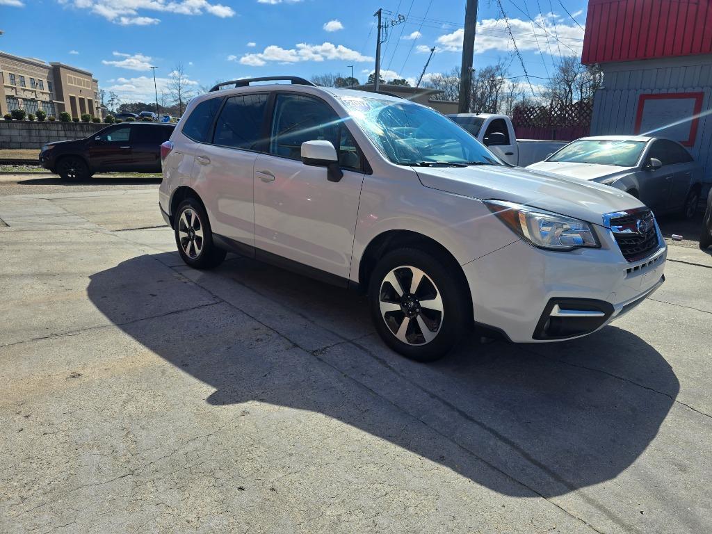 2017 Subaru Forester - $9,500