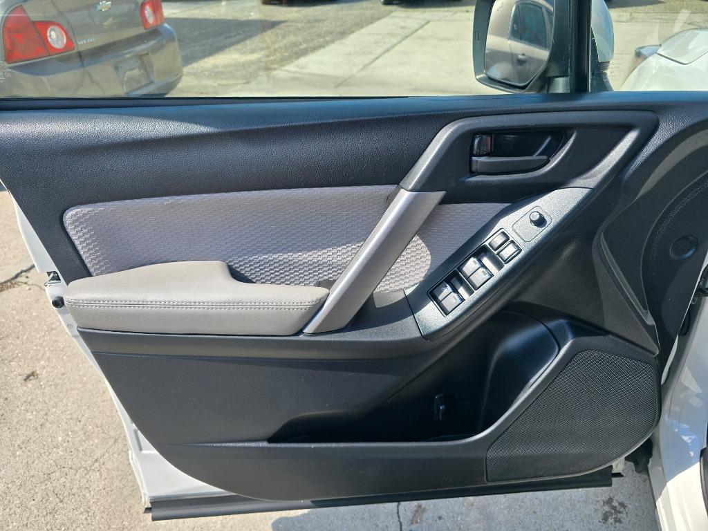 2017 Subaru Forester - $9,500