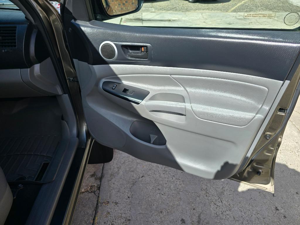 2014 Toyota Tacoma - $14,995