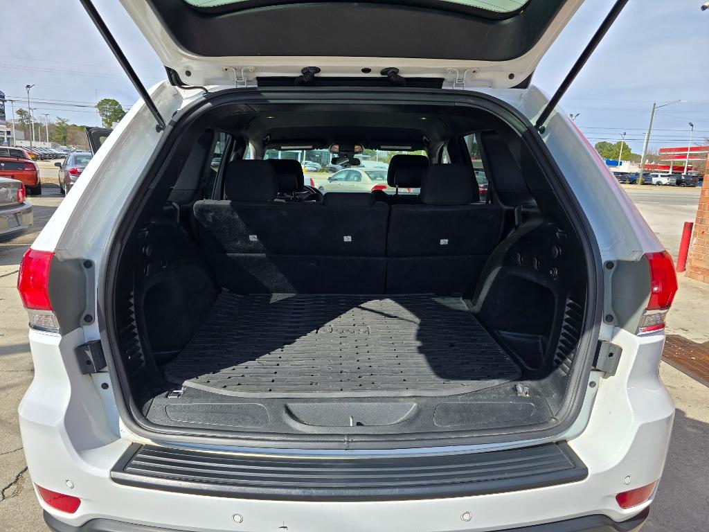2018 Jeep Cherokee - $9,995