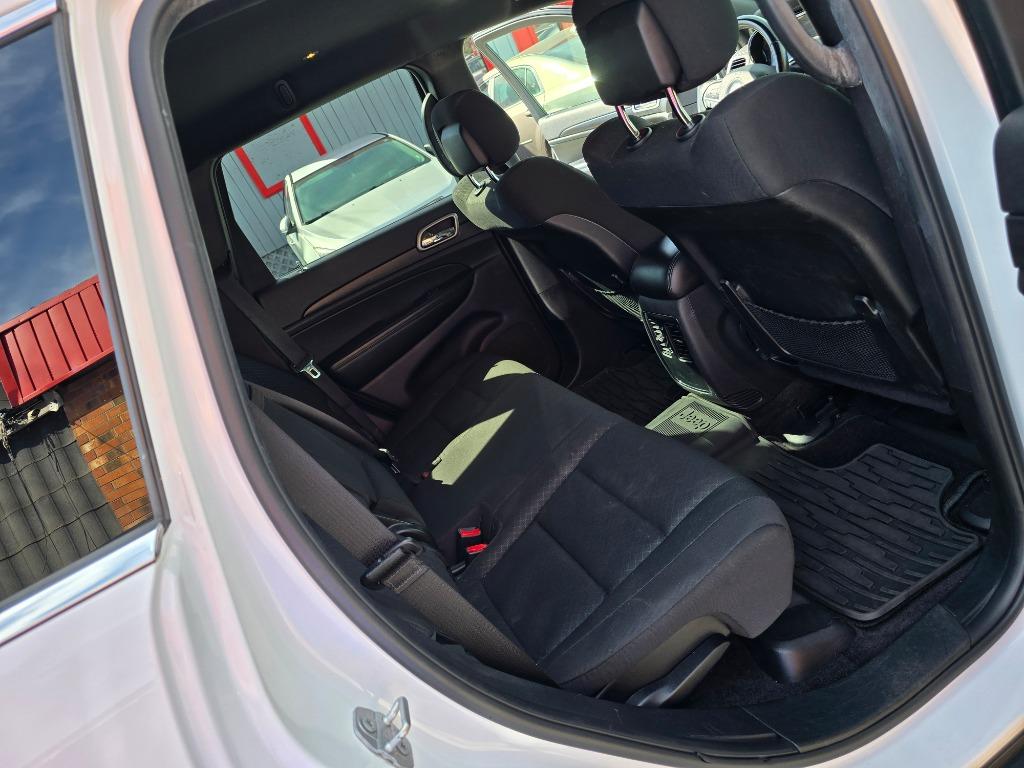 2018 Jeep Cherokee - $9,995