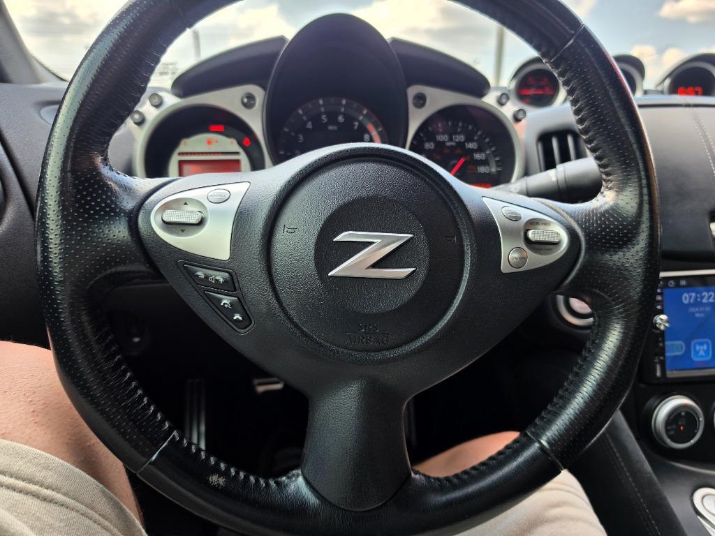 2012 Nissan 370Z - $10,995