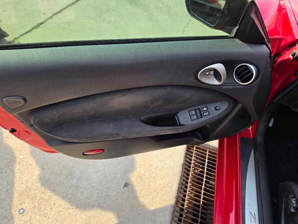 2012 Nissan 370Z - $10,995