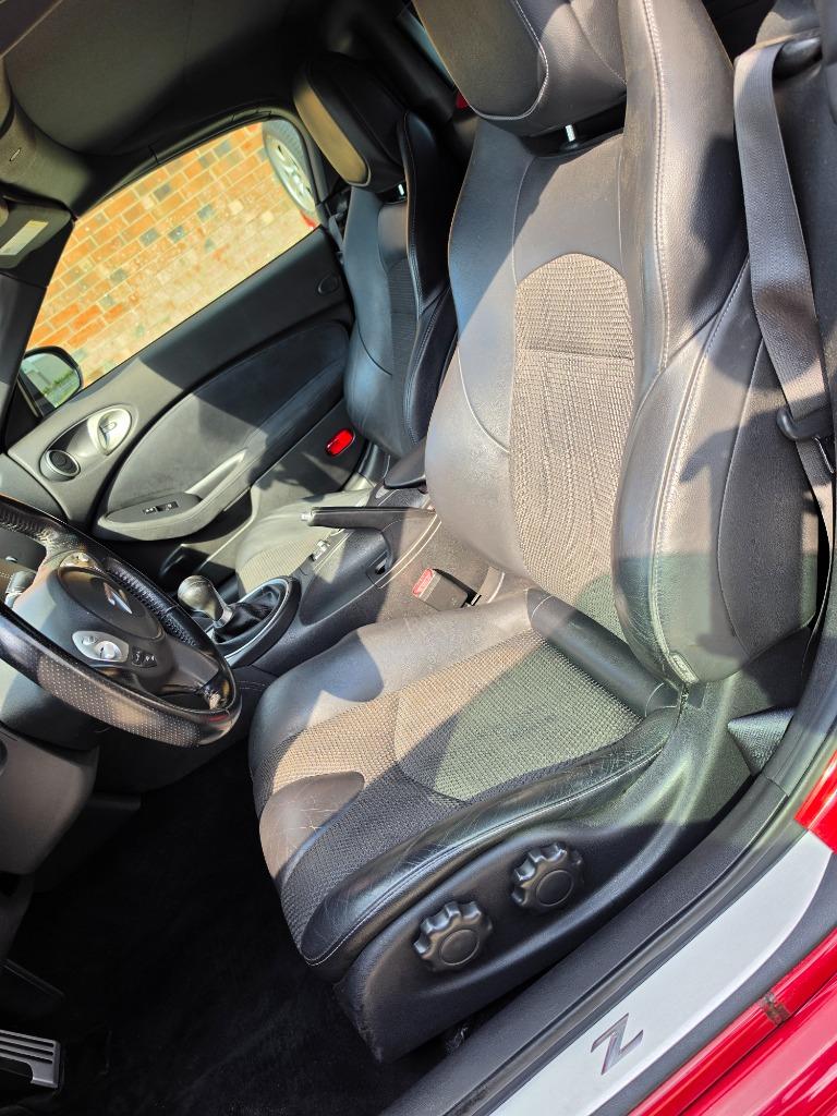 2012 Nissan 370Z - $10,995