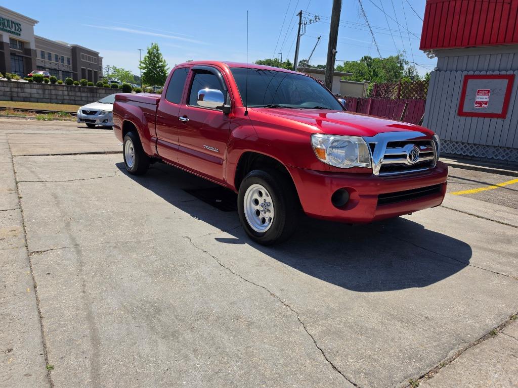 2010 Toyota Tacoma - $11,500
