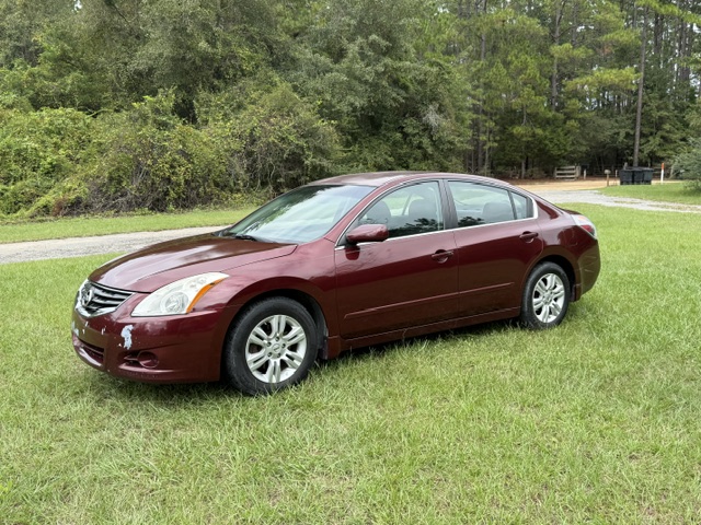 2010 Nissan Altima - $3,999