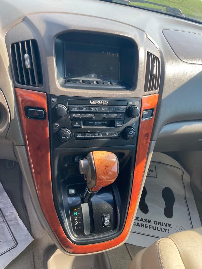 2002 Lexus RX 300 photo