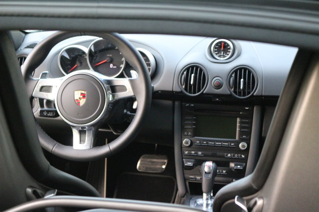2012 Porsche Cayman