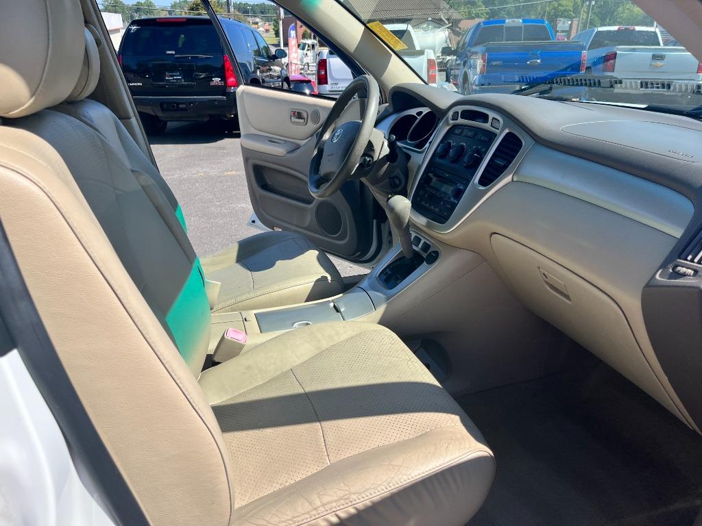 2004 Toyota Highlander photo