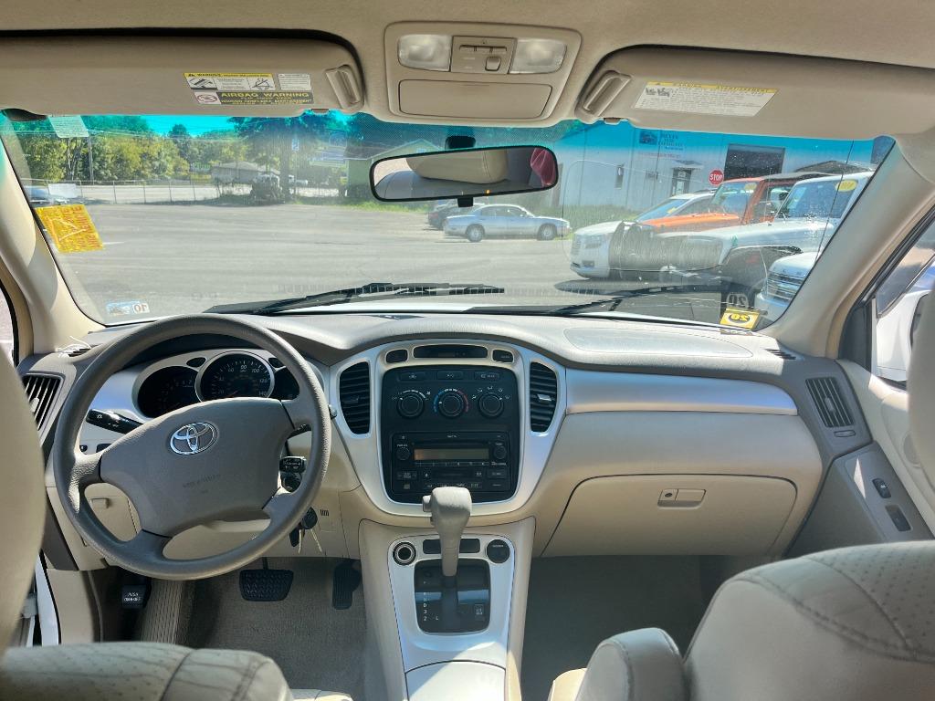 2004 Toyota Highlander - $10,995