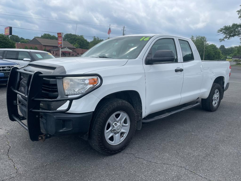 2016 Toyota Tundra - $18,995