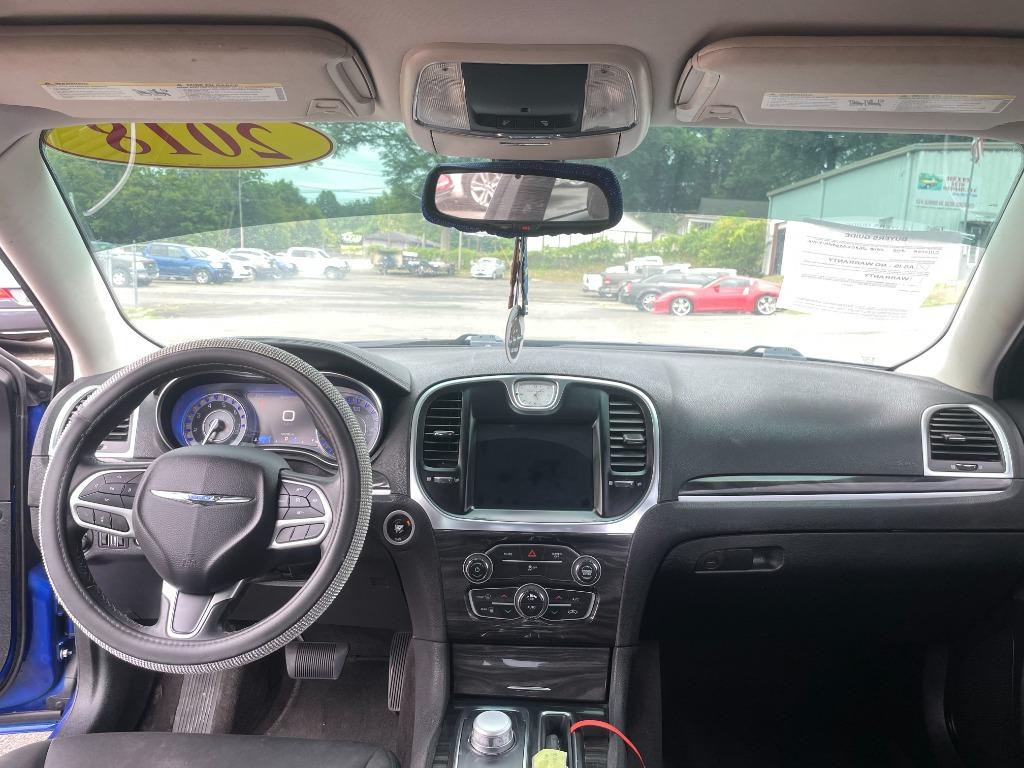 2018 Chrysler 300 - $15,995