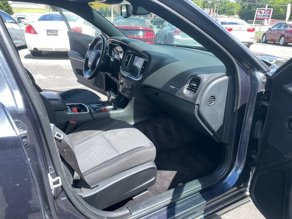 2017 Dodge Charger - $17,995