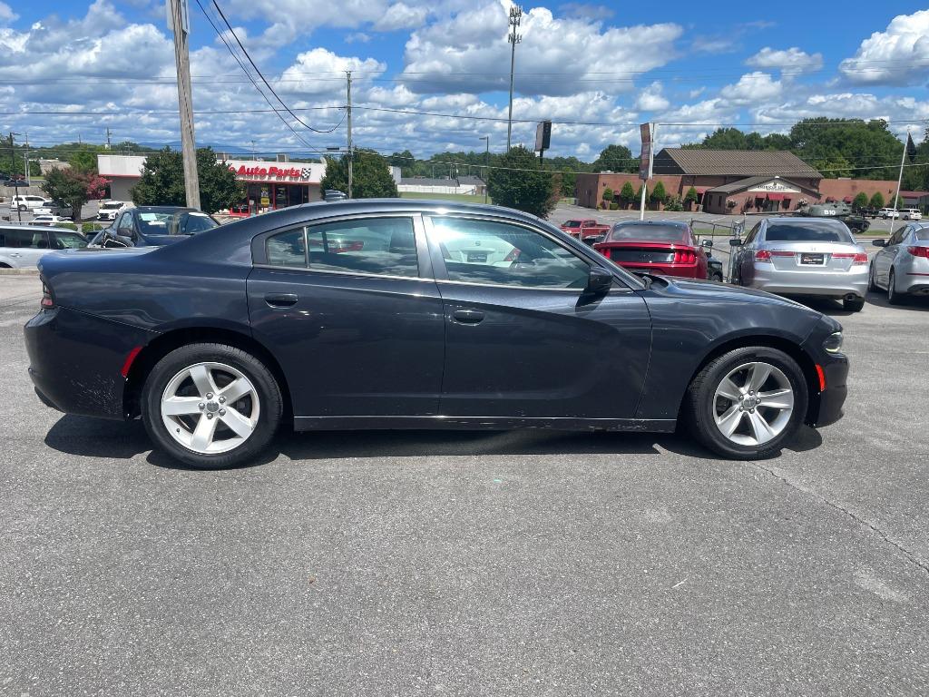 2017 Dodge Charger - $17,995