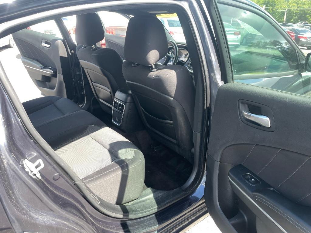 2017 Dodge Charger - $17,995