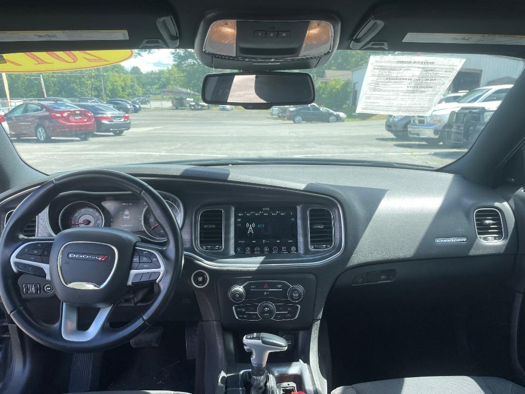 2017 Dodge Charger - $17,995