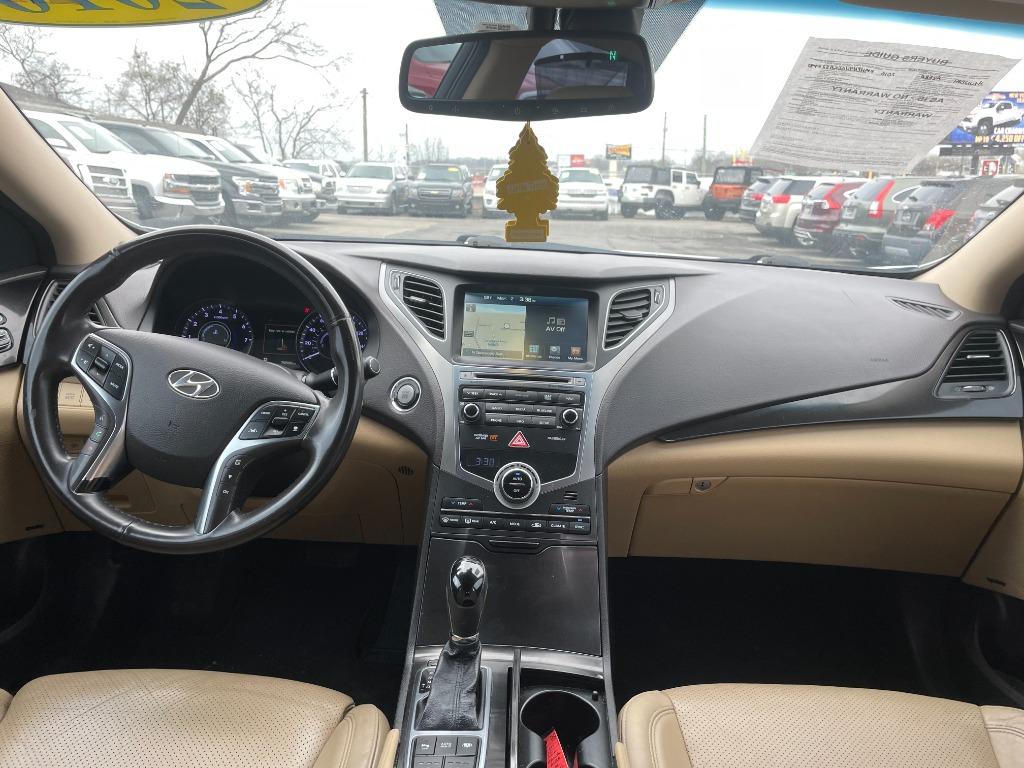 2016 Hyundai Azera - $16,995
