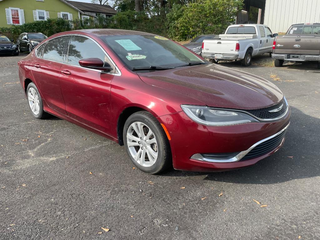 2015 Chrysler 200 - $9,995