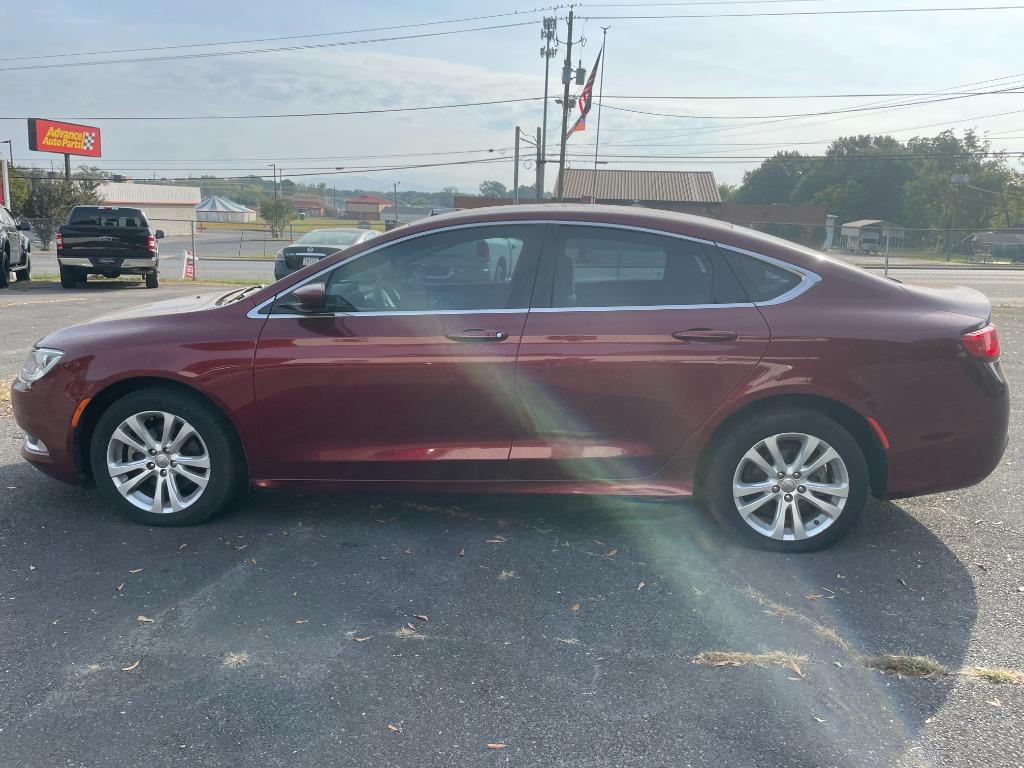 2015 Chrysler 200 - $9,995