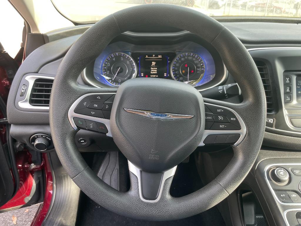 2015 Chrysler 200 - $9,995