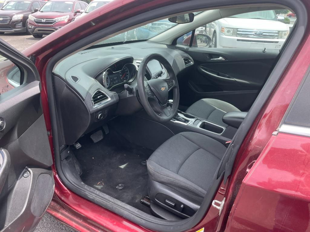 2016 Chevrolet Cruze - $14,995