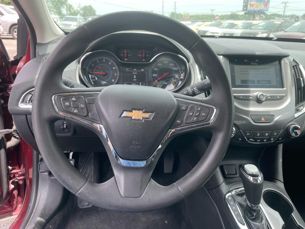 2016 Chevrolet Cruze - $14,995