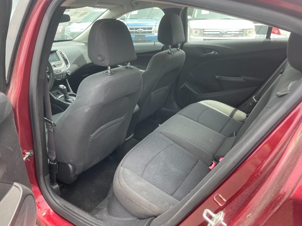 2016 Chevrolet Cruze - $14,995