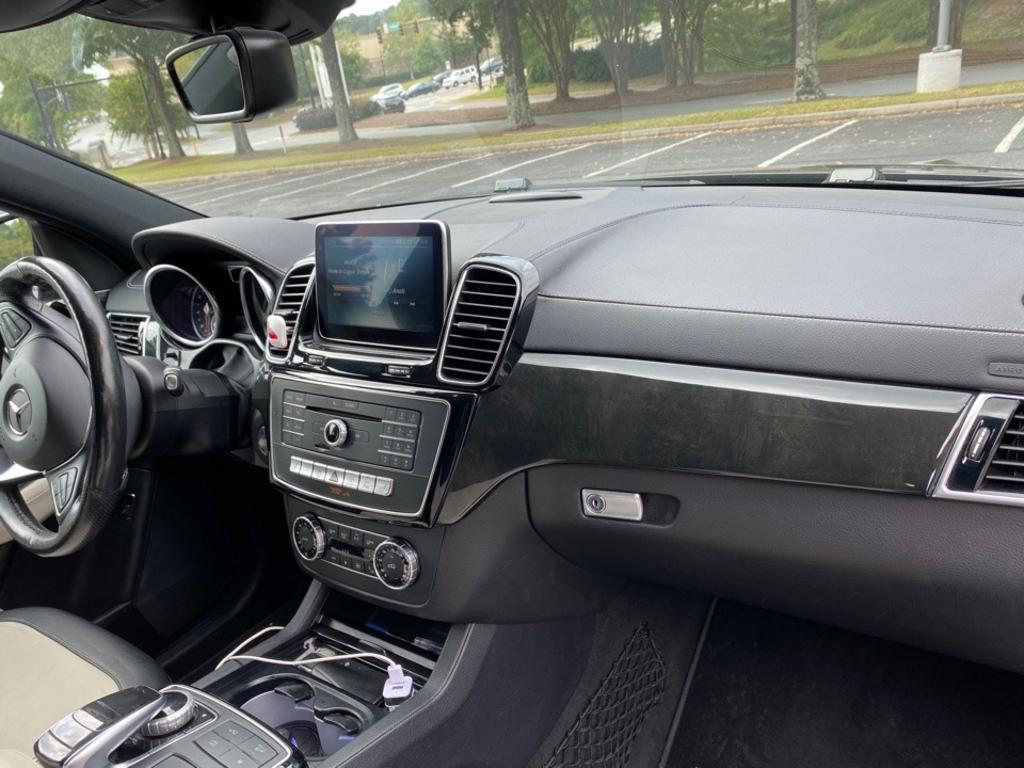 2016 Mercedes-Benz E-Class - $55,800