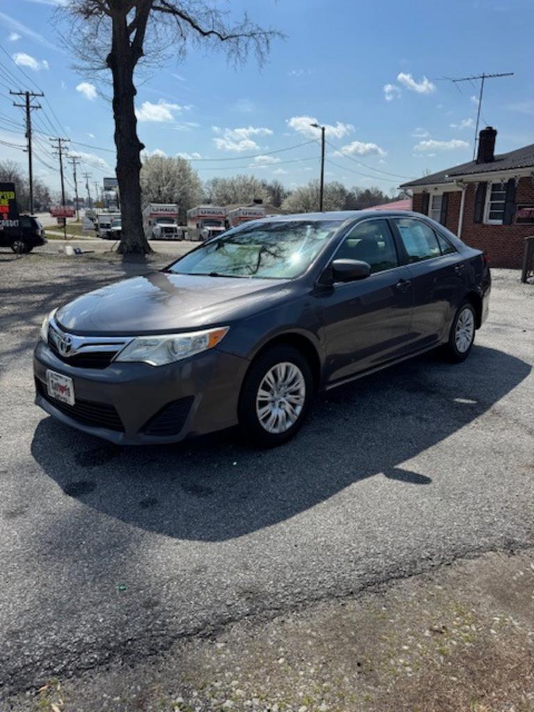 2014 Toyota Camry - $9,999