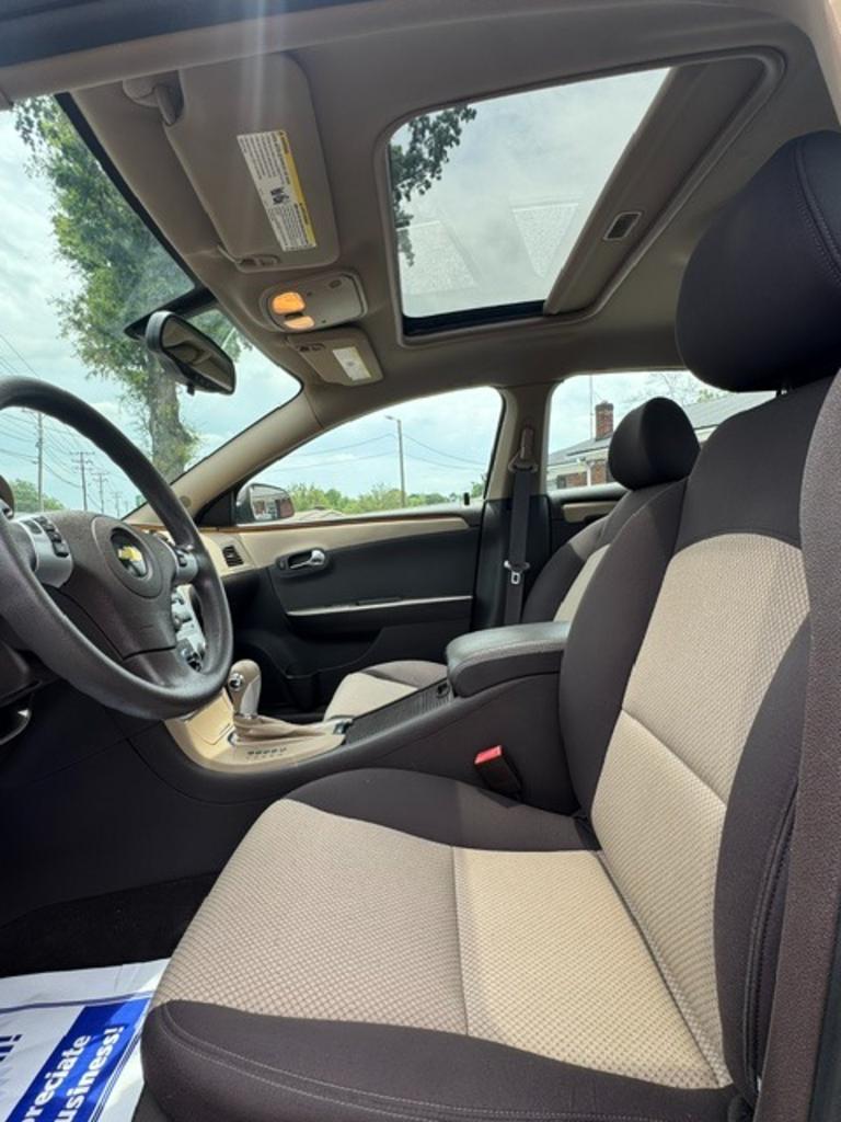 2010 Chevrolet Malibu - $9,999