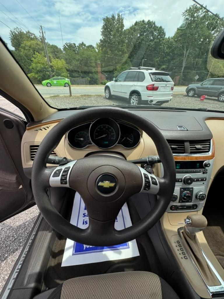 2010 Chevrolet Malibu - $9,999