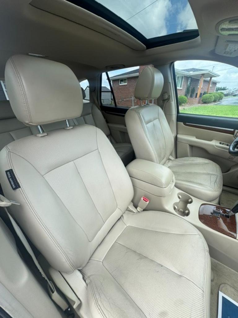 2007 Hyundai Santa Fe - $5,999