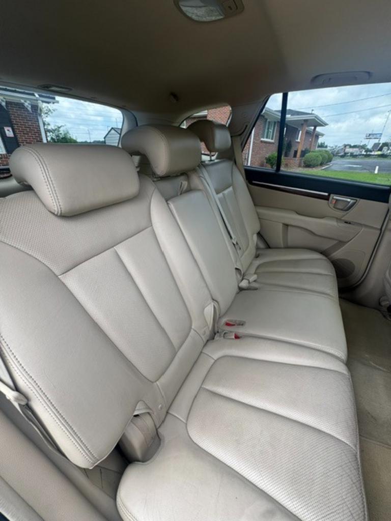 2007 Hyundai Santa Fe - $5,999