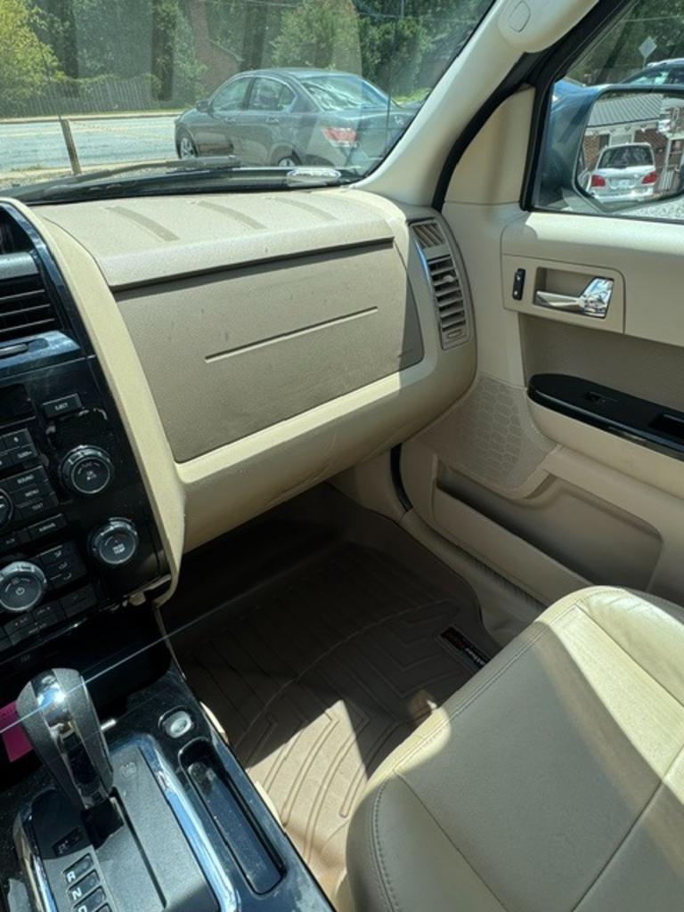2011 Ford Escape - $8,999