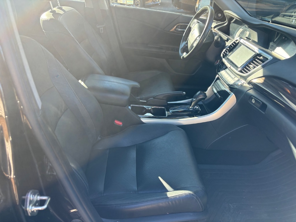 2016 Honda Accord EX-L photo