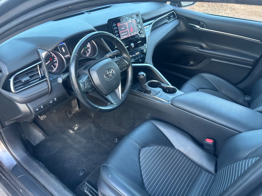 2022 Toyota Camry SE photo