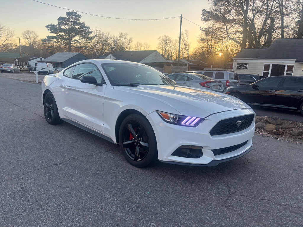 2015 Ford Mustang photo
