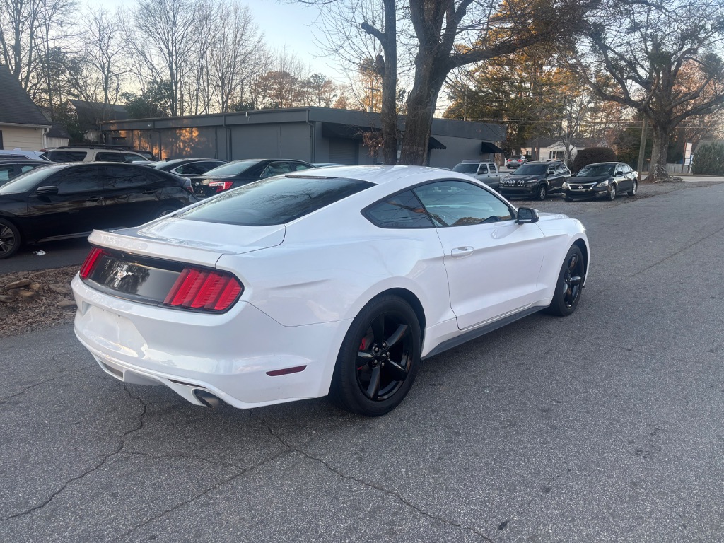 2015 Ford Mustang photo